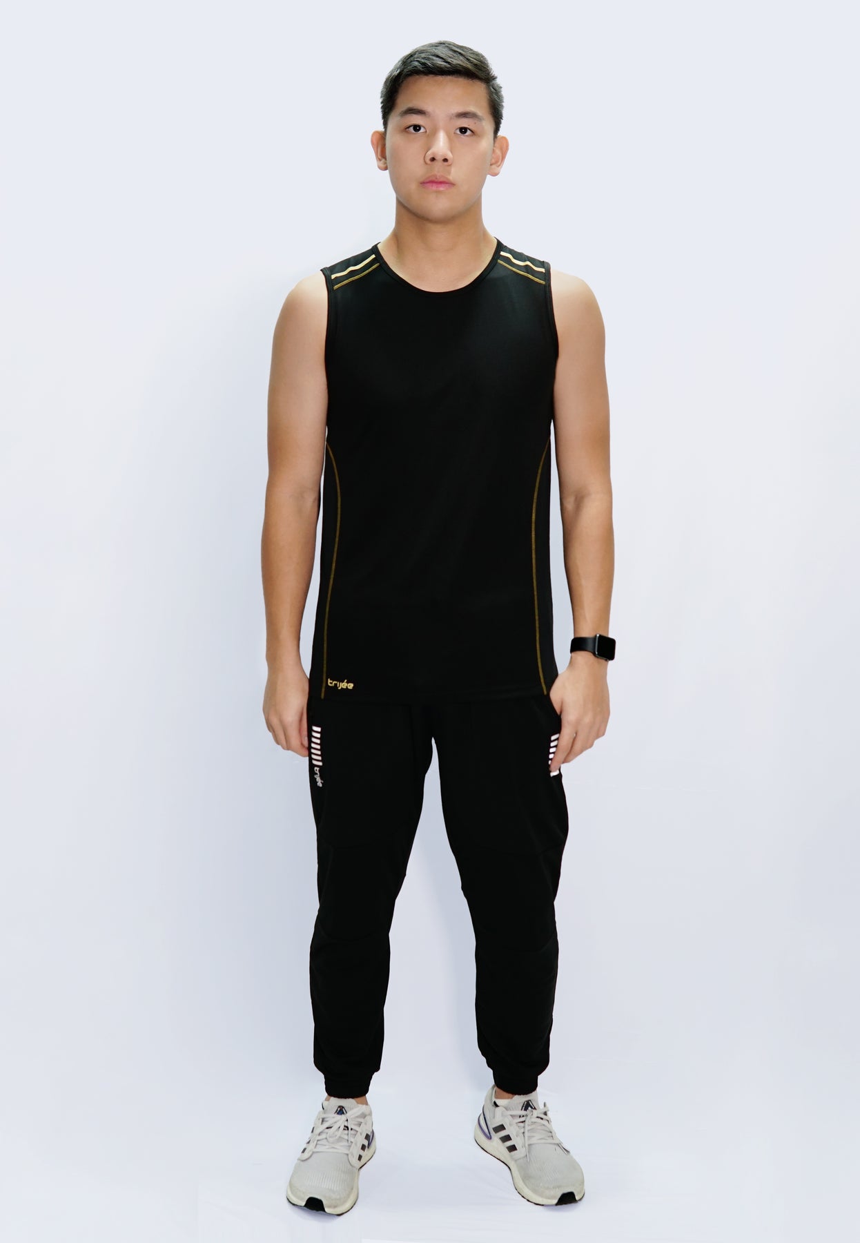 Name Revin Revin Black – TRIJEE